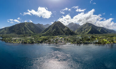 Tahiti Vue aérienne montagnes Tahiti